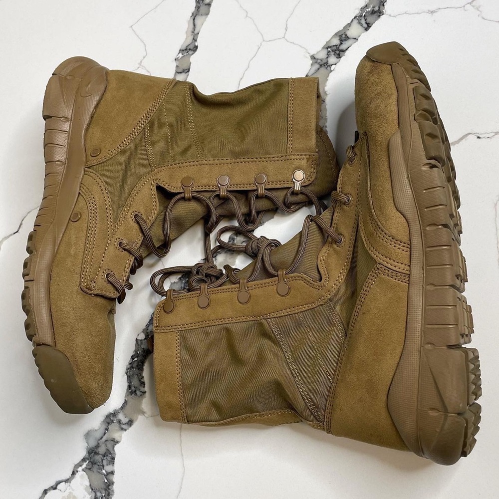 Nike hiking boots